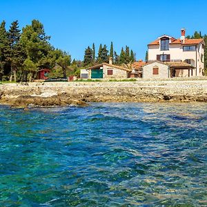 Cuvi Beach Apartments